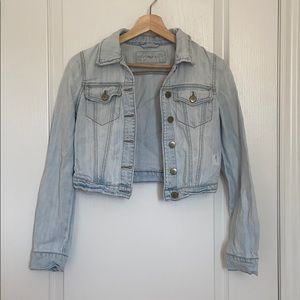 DYNAMITE CROPPED JEAN JACKET